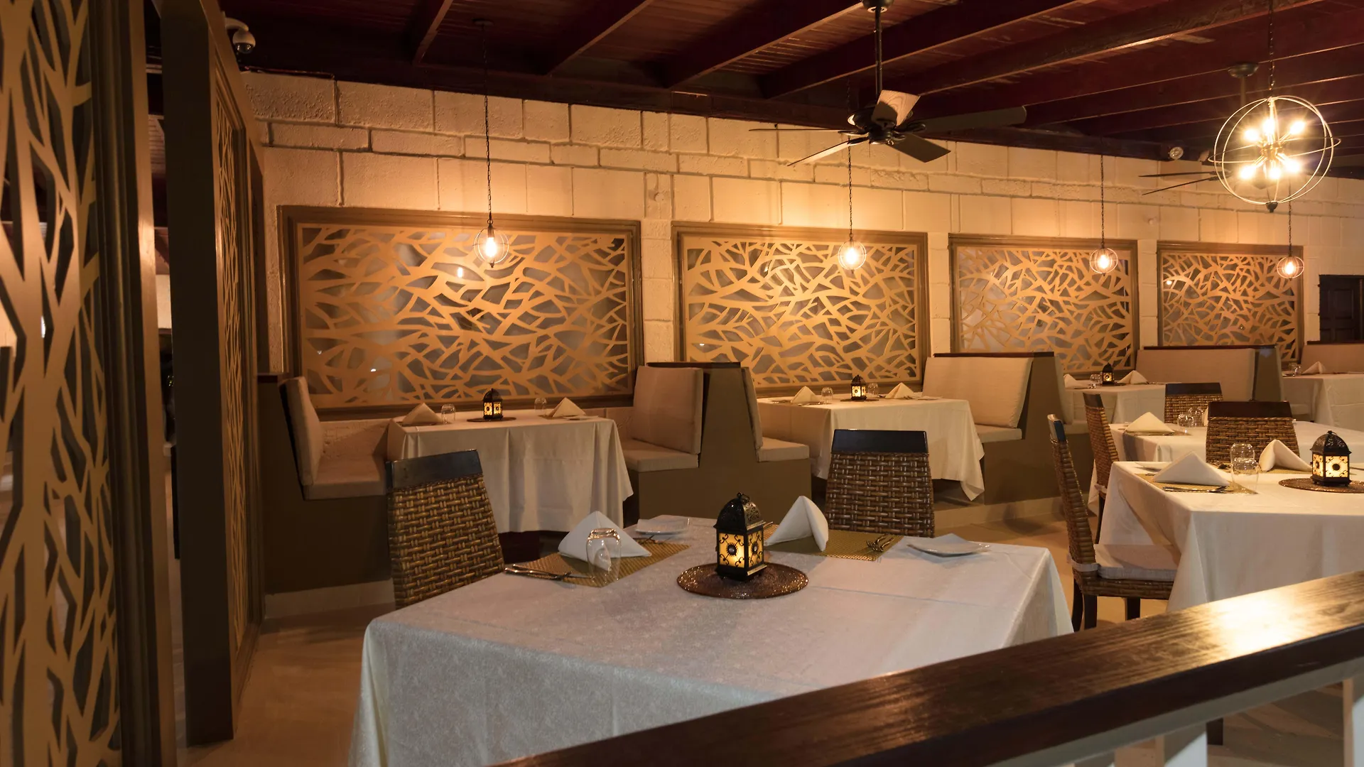 All Seasons Resort Saint James