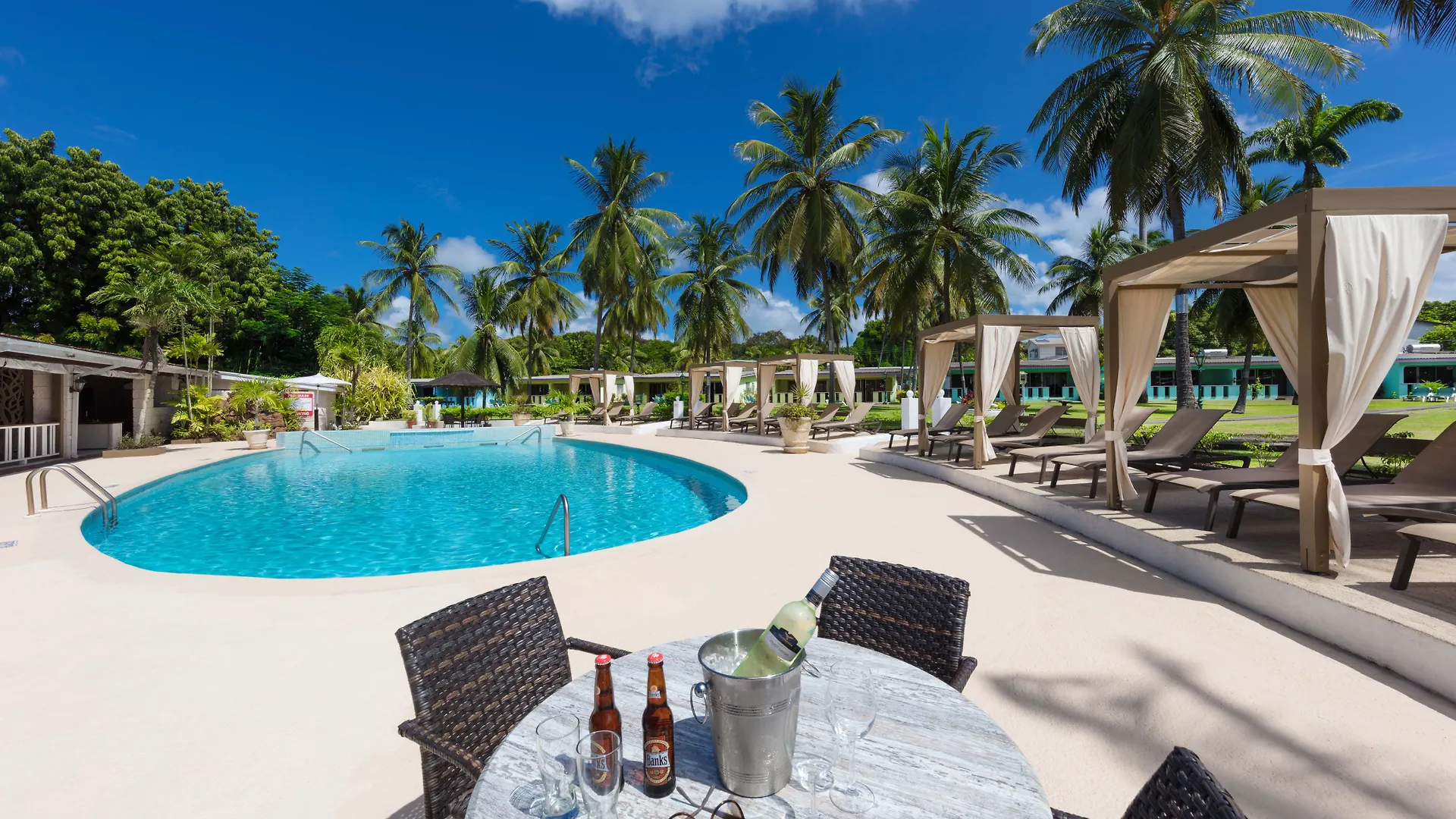 All Seasons Resort Saint James Hotel